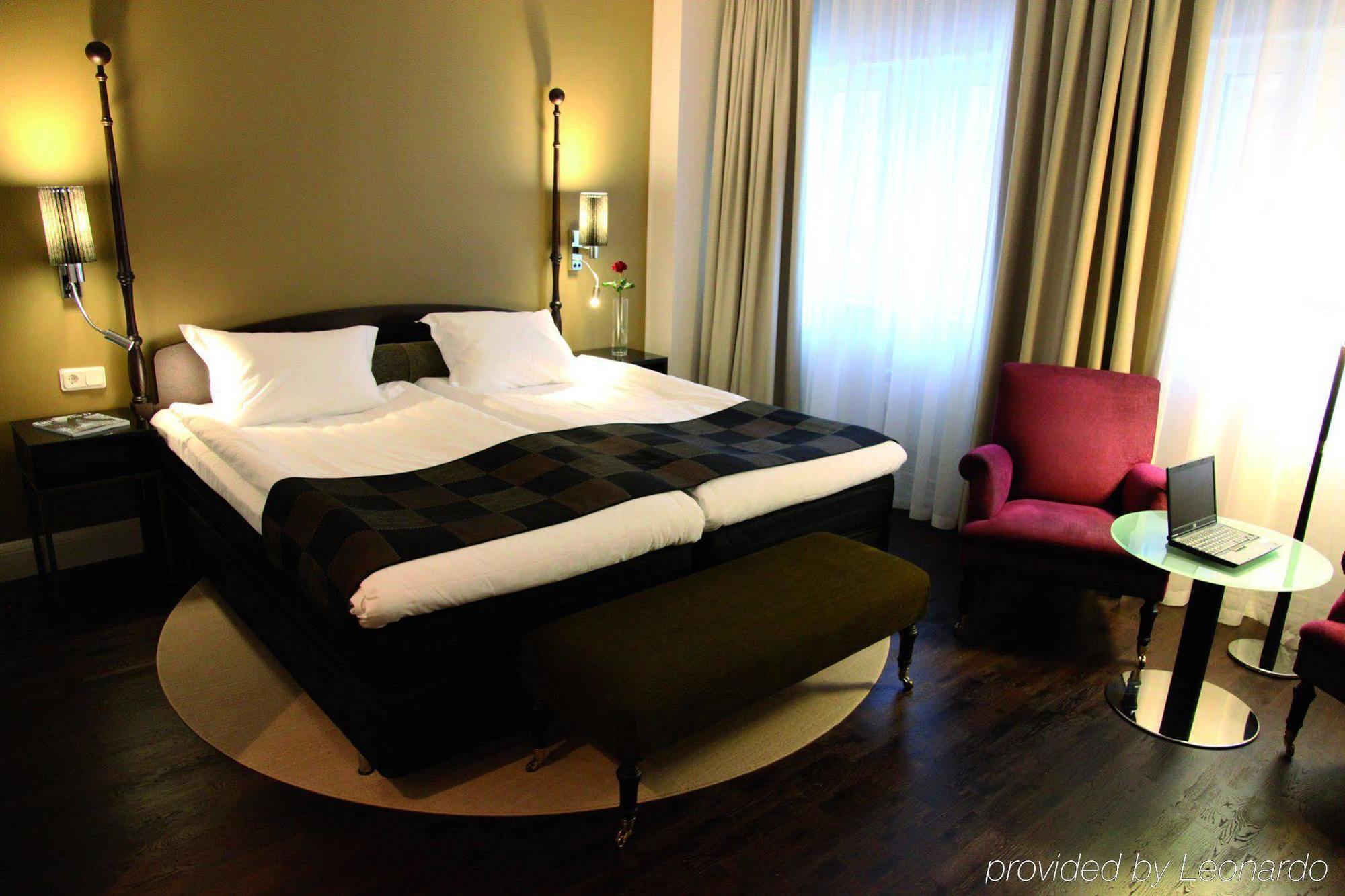 Hotell Elite Plaza 4*